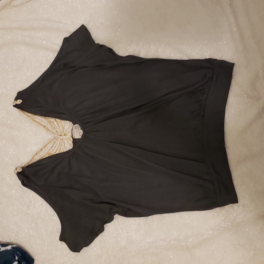 Cold Shoulder Sequin Top - Picture 4 of 10